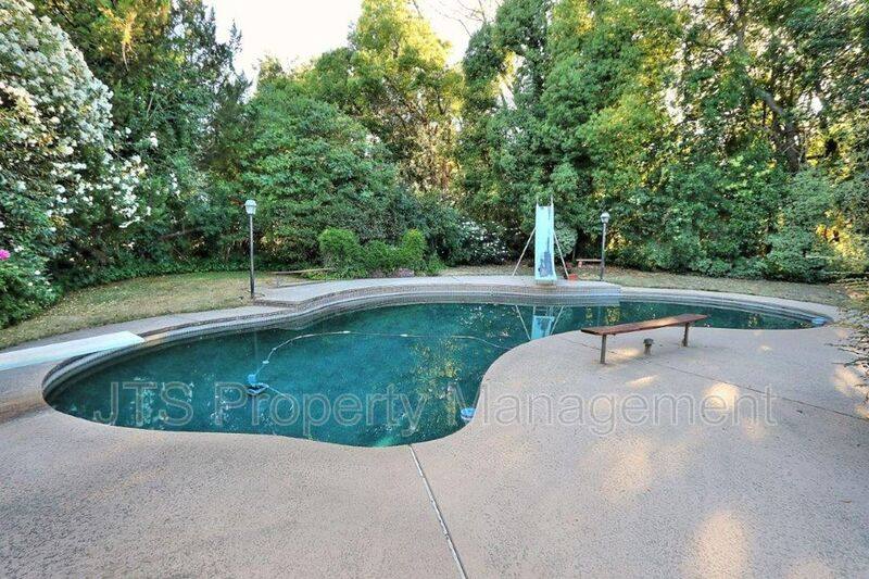 Apartment for rent at 1060 Sand Bar Circle, Carmichael, CA 95608