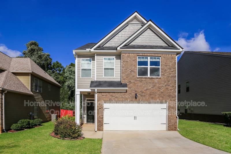 House for rent at 1067 Lear Dr, Locust Grove, GA 30248