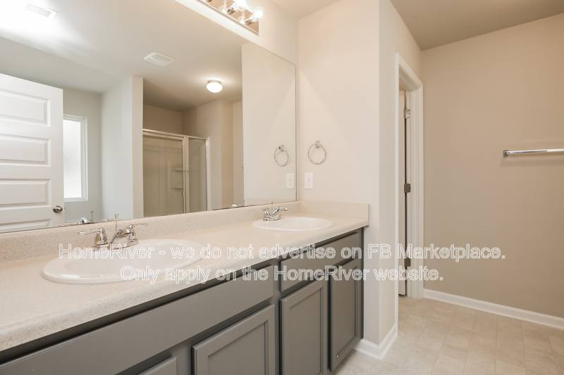 House for rent at 1067 Lear Dr, Locust Grove, GA 30248