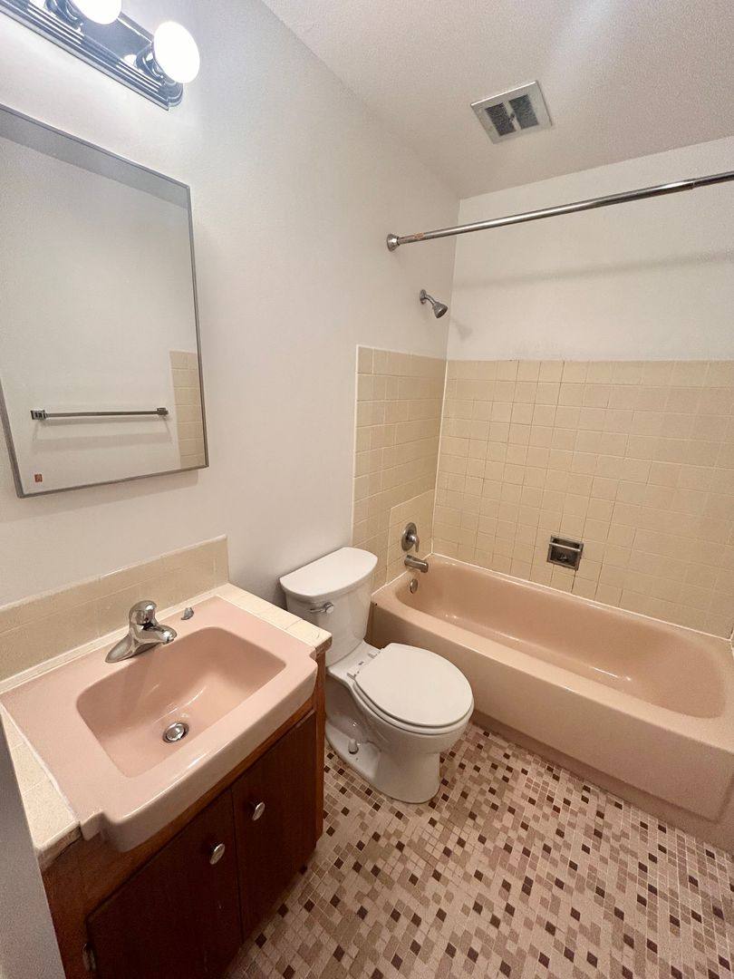 Apartment for rent at 4214 11th Ave NE, Seattle, WA 98105