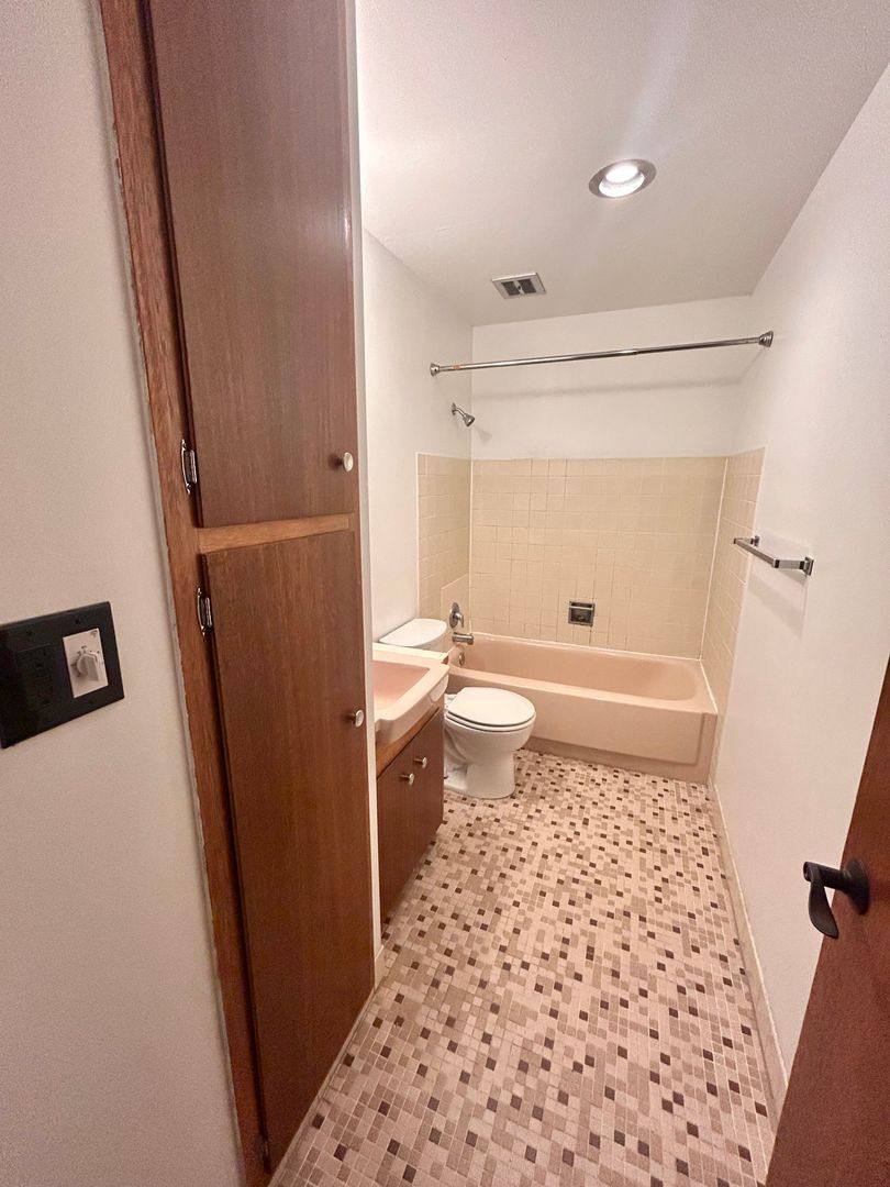 Apartment for rent at 4214 11th Ave NE, Seattle, WA 98105