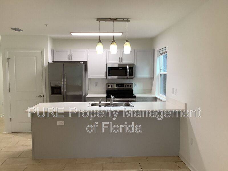 Townhouse for rent at 339 NE Sanchez Ave #111, Ocala, FL 34470