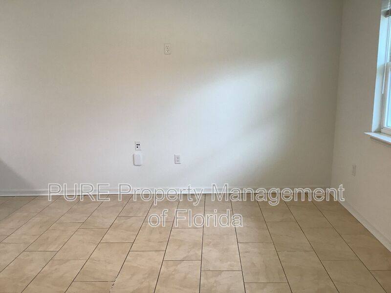 Townhouse for rent at 339 NE Sanchez Ave #111, Ocala, FL 34470