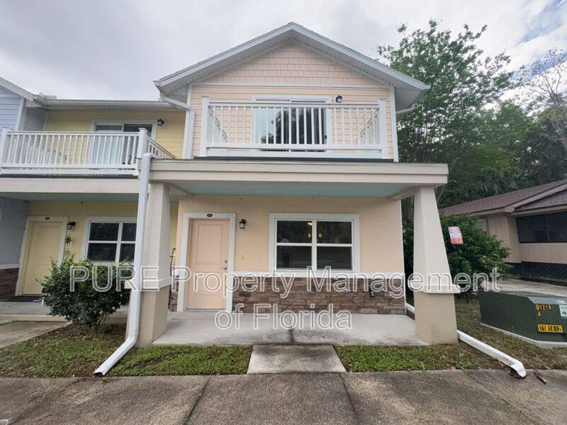 Townhouse for rent at 339 NE Sanchez Ave #111, Ocala, FL 34470
