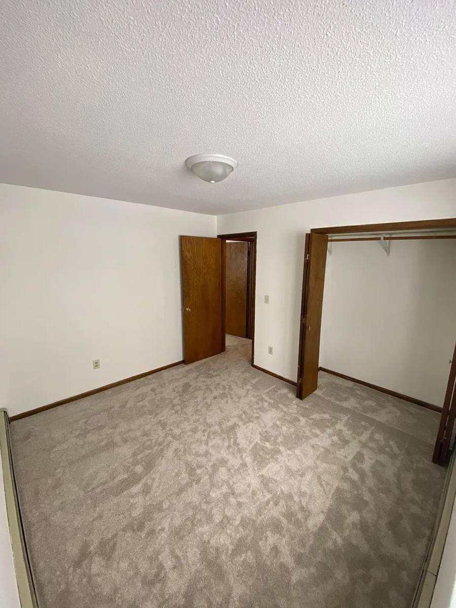 Townhouse for rent at 9830 Upper 161st St W, Lakeville, MN 55044
