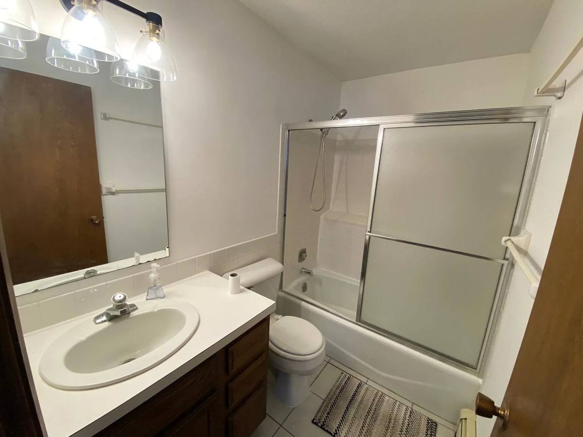 Townhouse for rent at 9830 Upper 161st St W, Lakeville, MN 55044