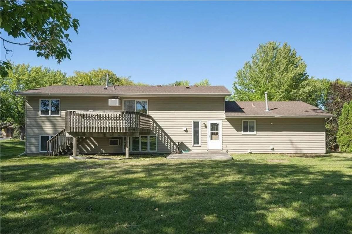 Townhouse for rent at 9830 Upper 161st St W, Lakeville, MN 55044