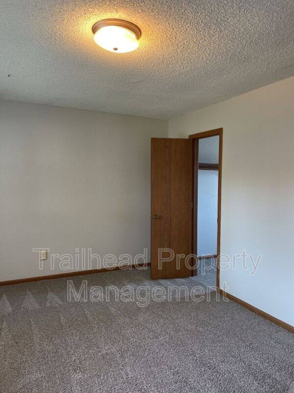 Apartment for rent at 8704 NW 82nd Terrace #B, Kansas City, MO 64152