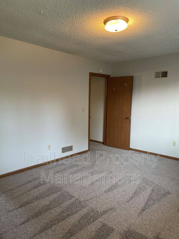 Apartment for rent at 8704 NW 82nd Terrace #B, Kansas City, MO 64152