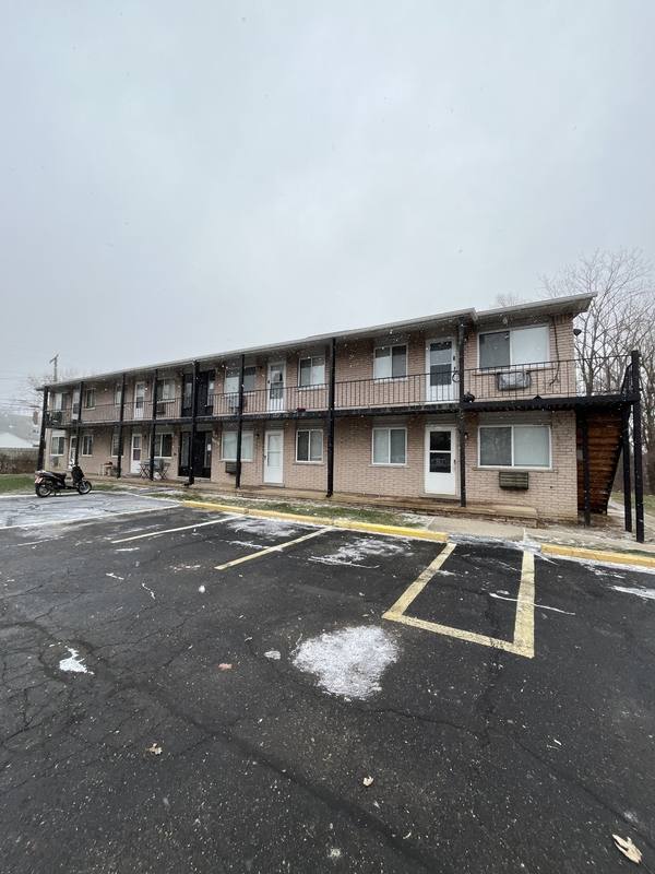 Apartment for rent at 1760 Saint Johns Blvd #14, Lincoln Park, MI 48146
