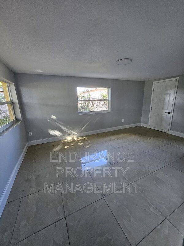 House for rent at 809 W 5th St, West Palm Beach, FL 33404