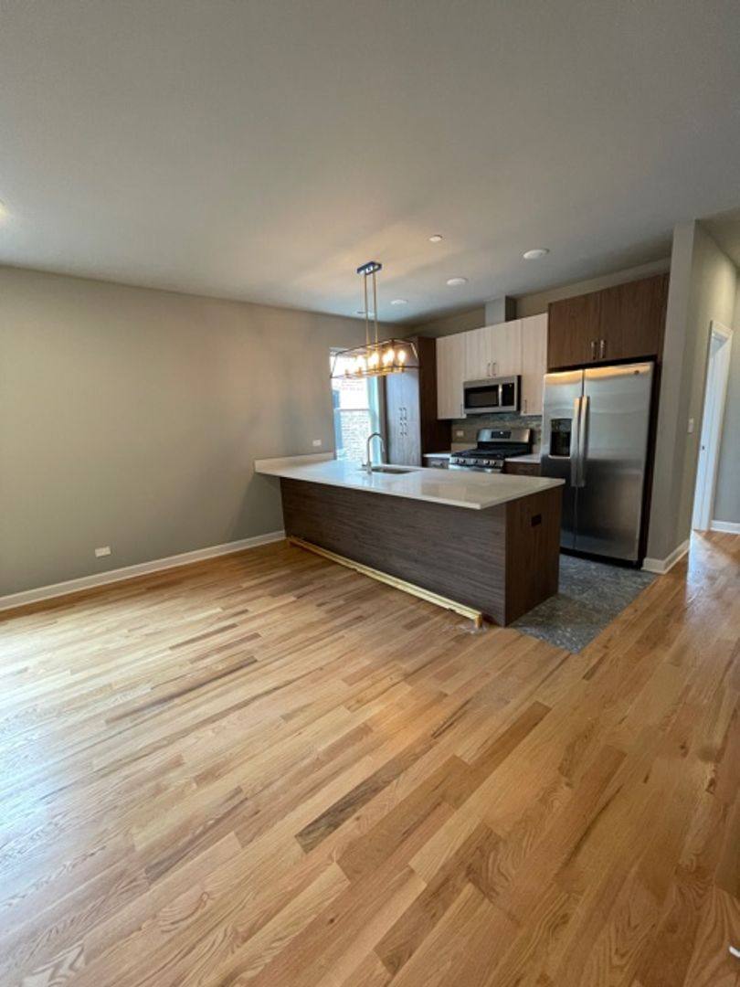 Apartment for rent at 6204 S Kimbark, Chicago, IL 60637