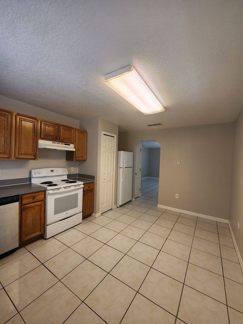 House for rent at 319 Baccarat Court, Kissimmee, FL 34759
