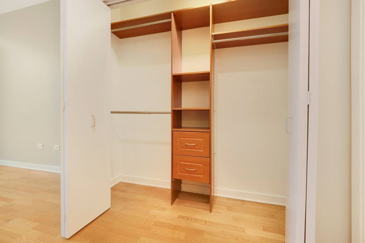 Apartment for rent at 720 N Larrabee St #1706, Chicago, IL 60654