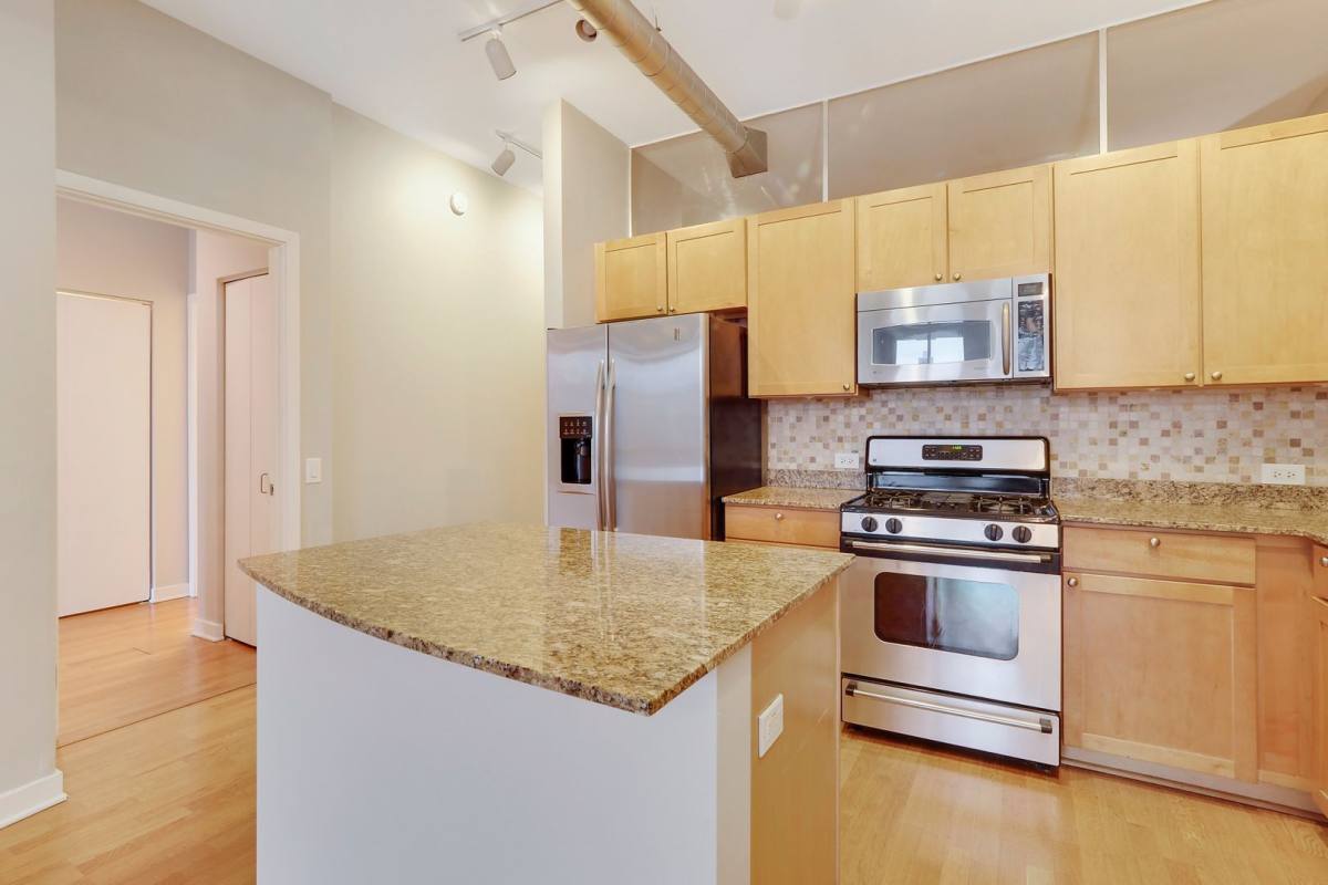 Apartment for rent at 720 N Larrabee St #1706, Chicago, IL 60654