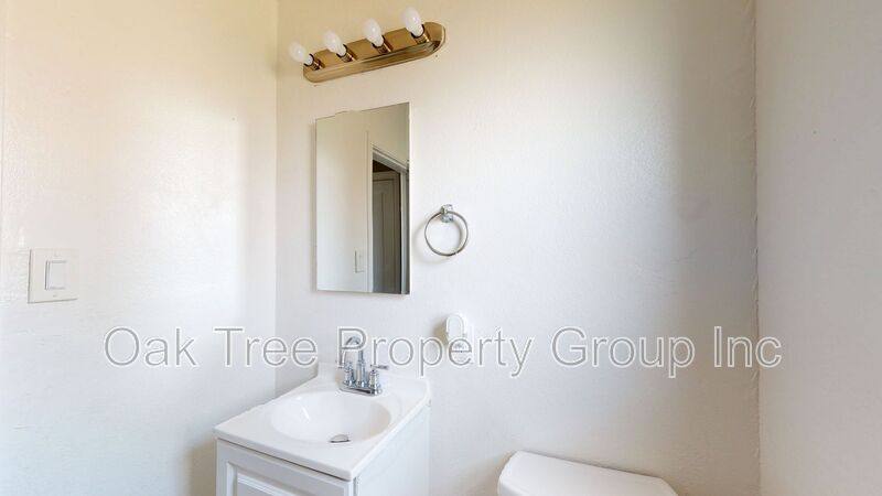 House for rent at 6621 Bancroft Ave, Oakland, CA 94605