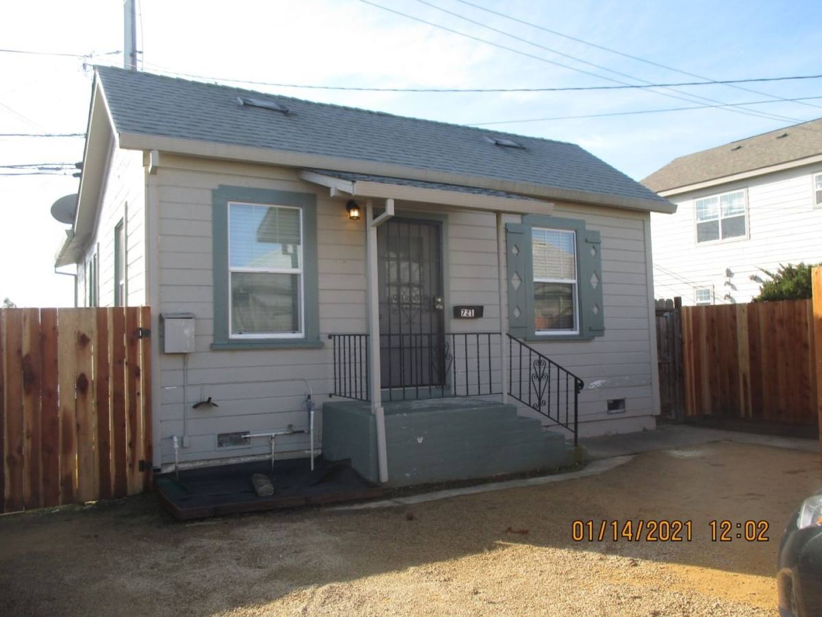 Apartment for rent at 717, 7175, 721, 727, 727 Broadway St, Fairfield, CA 94533