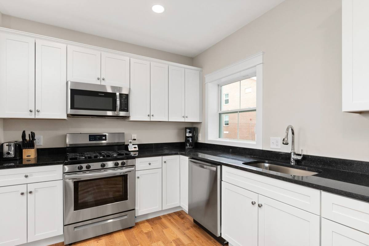 Townhouse for rent at 15 Mechanic St, Dover, NH 03820