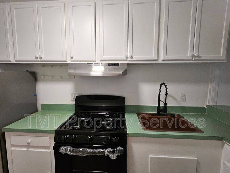 Apartment for rent at 2619 W Acacia St #2, Stockton, CA 95203
