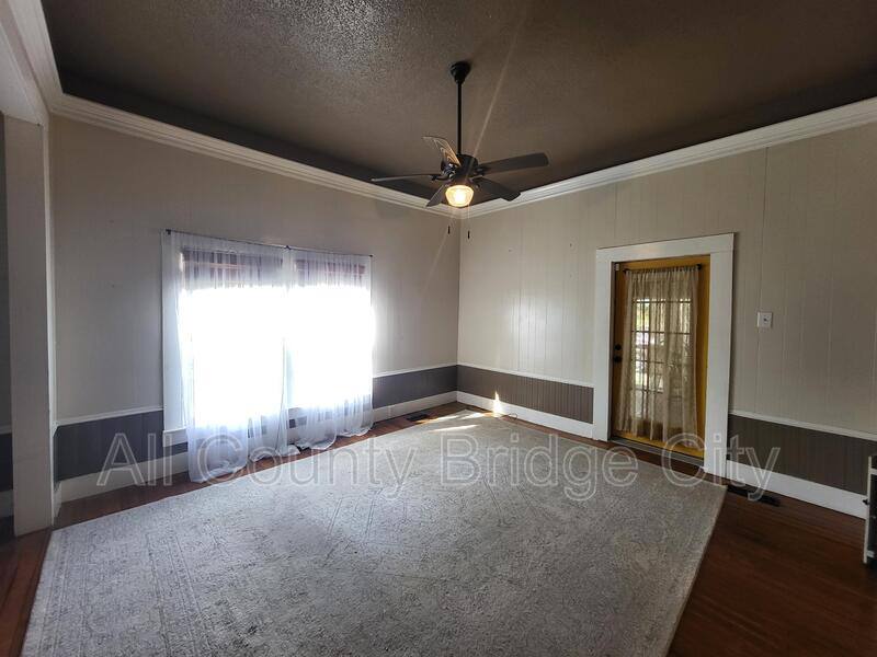 House for rent at 311 Retreat St, Westminster, SC 29693