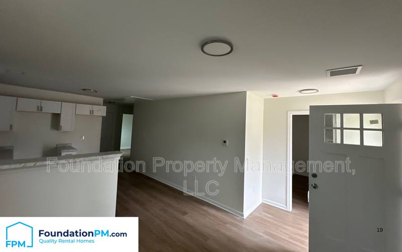 House for rent at 2831 Overton Crossing St, Memphis, TN 38127