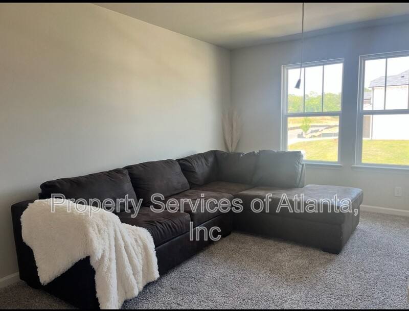 House for rent at 6900 Newcastle Court, Fairburn, GA 30213