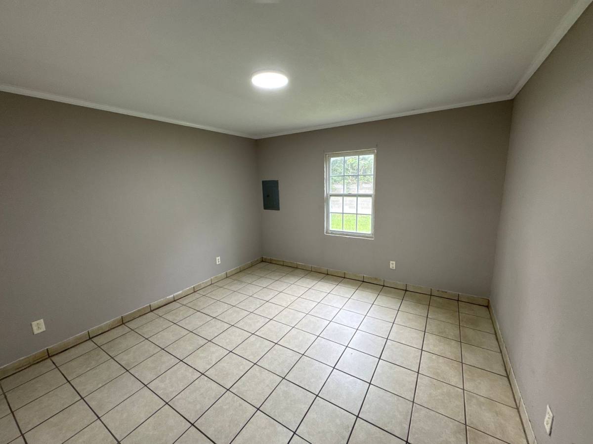 Apartment for rent at 100 Kittrell St, Dublin, GA 31021