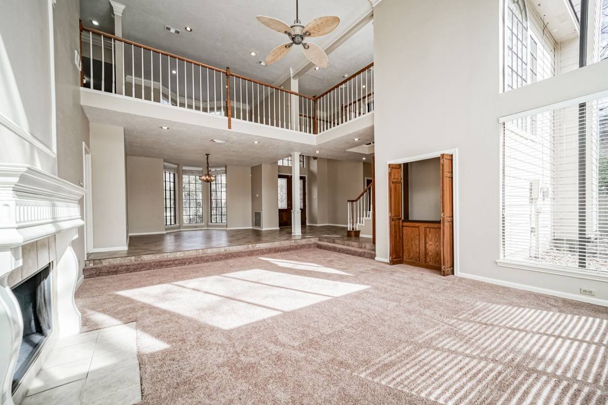 House for rent at 67 N Skyflower Court, Spring, TX 77381