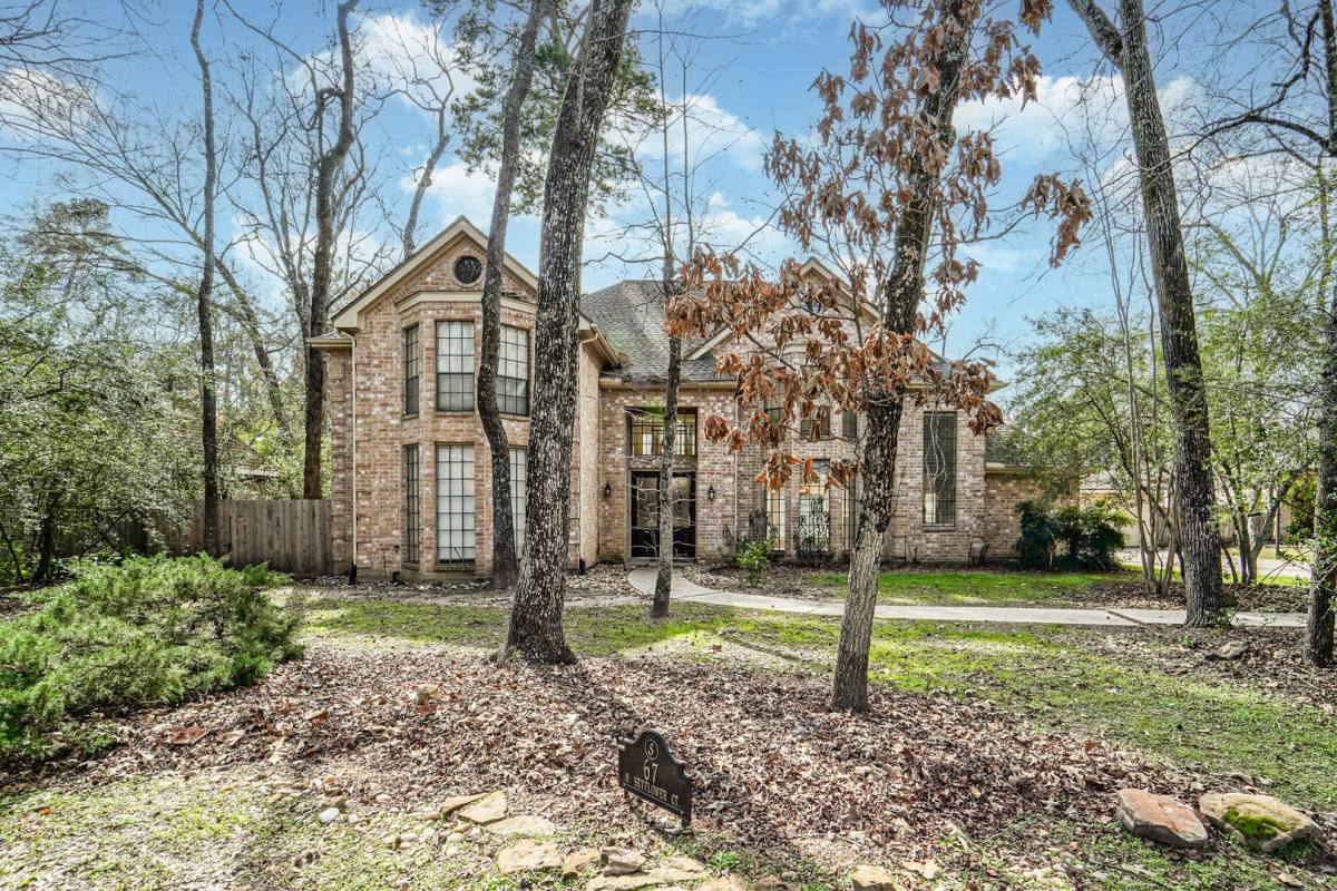 House for rent at 67 N Skyflower Court, Spring, TX 77381