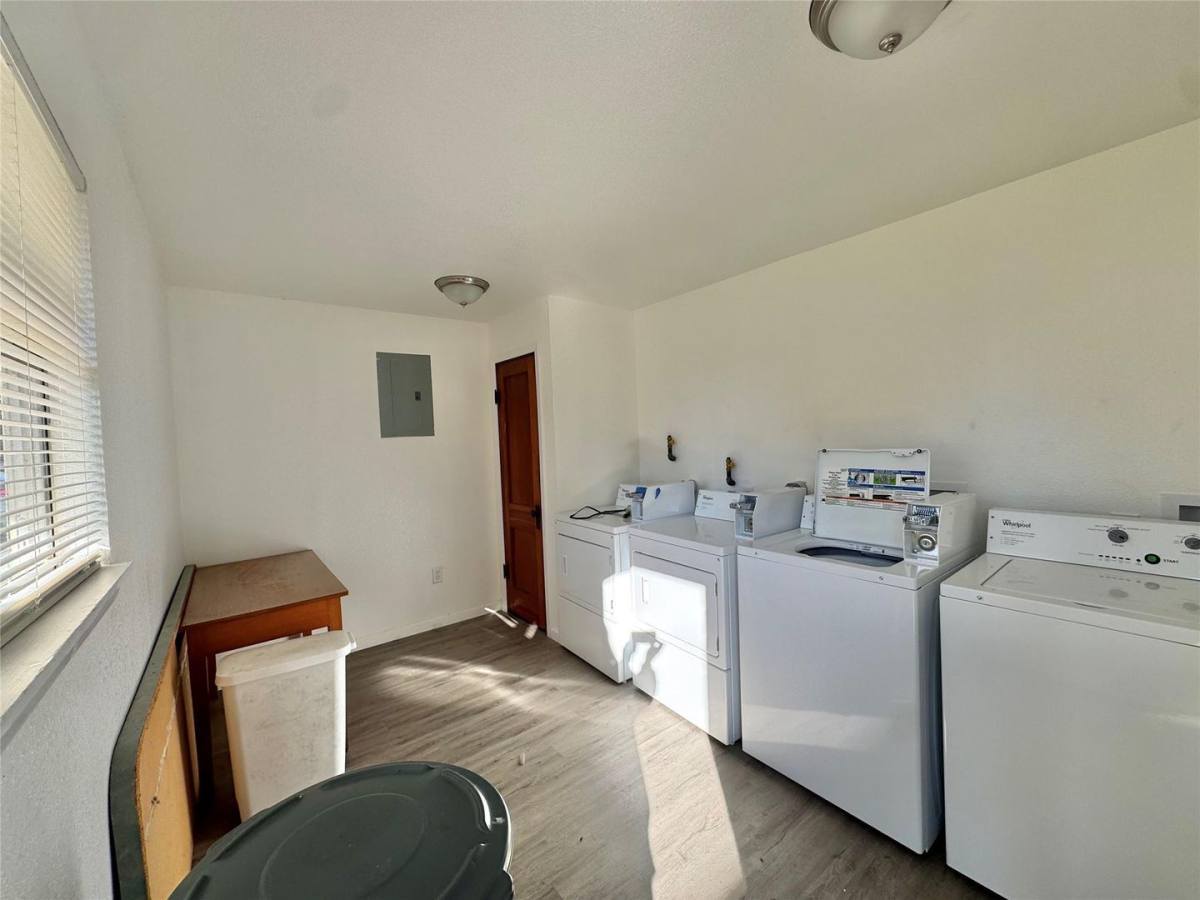 Apartment for rent at 1112 1116 Eagle; 804 Welch; 805 Central, Denton, TX 76201