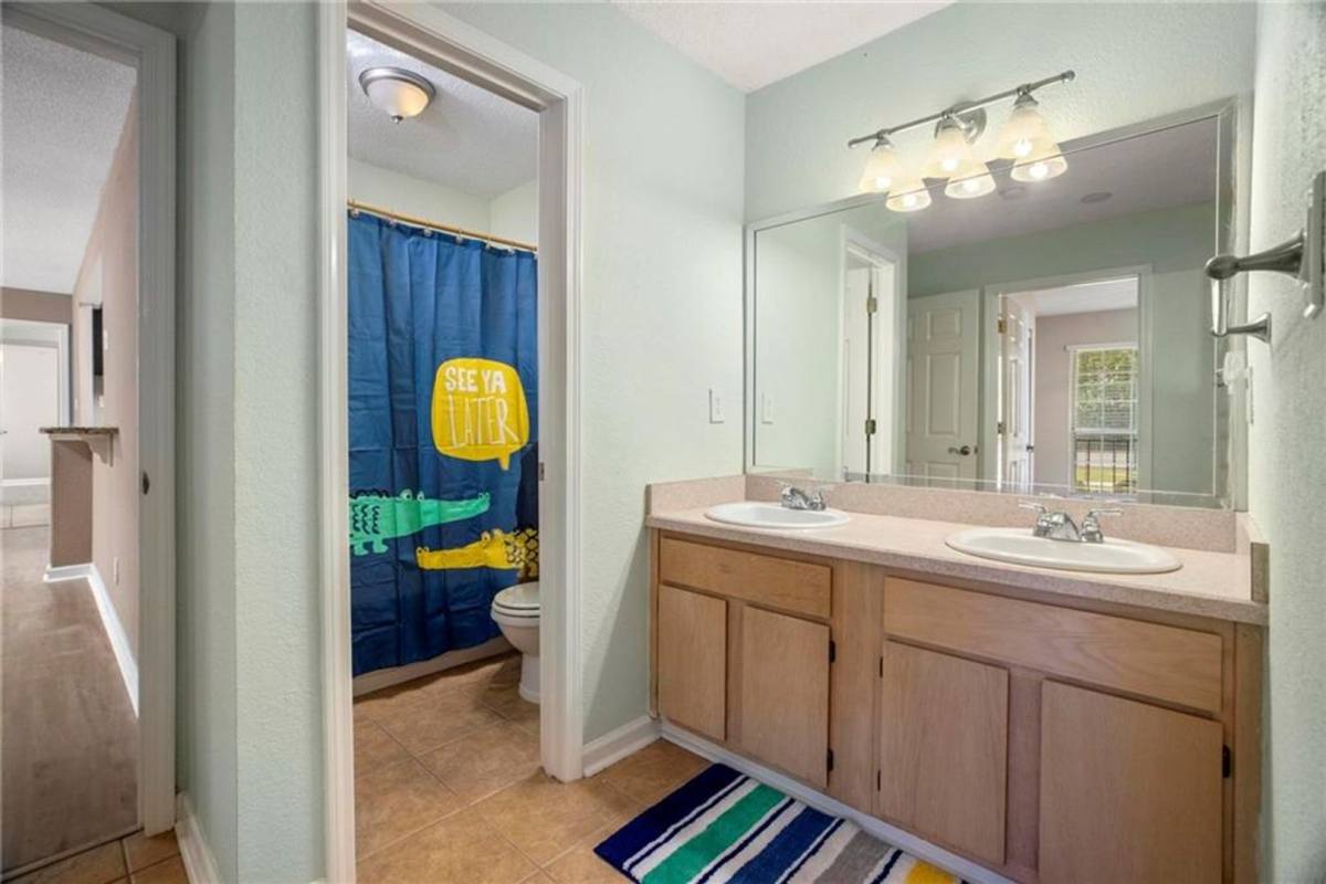 Apartment for rent at 626 Shug Jordan Parkway 10-138, Auburn, AL 36832