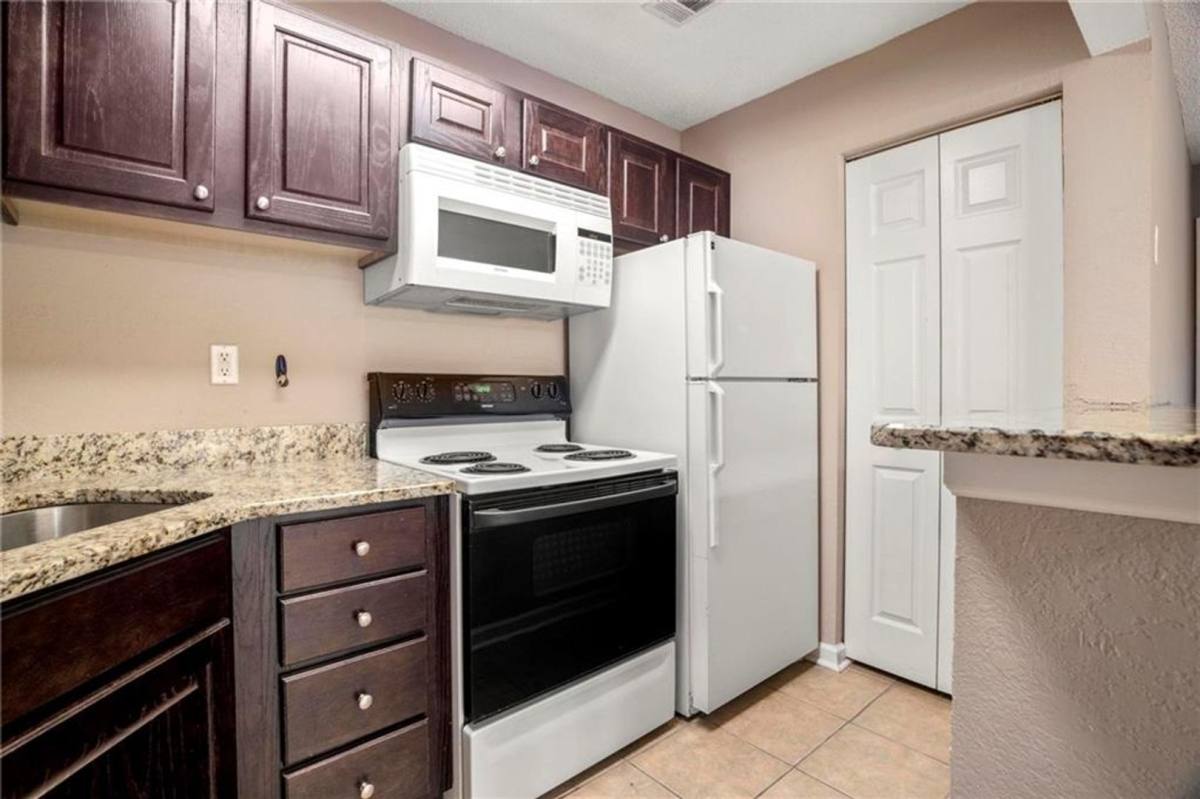 Apartment for rent at 626 Shug Jordan Parkway 10-138, Auburn, AL 36832