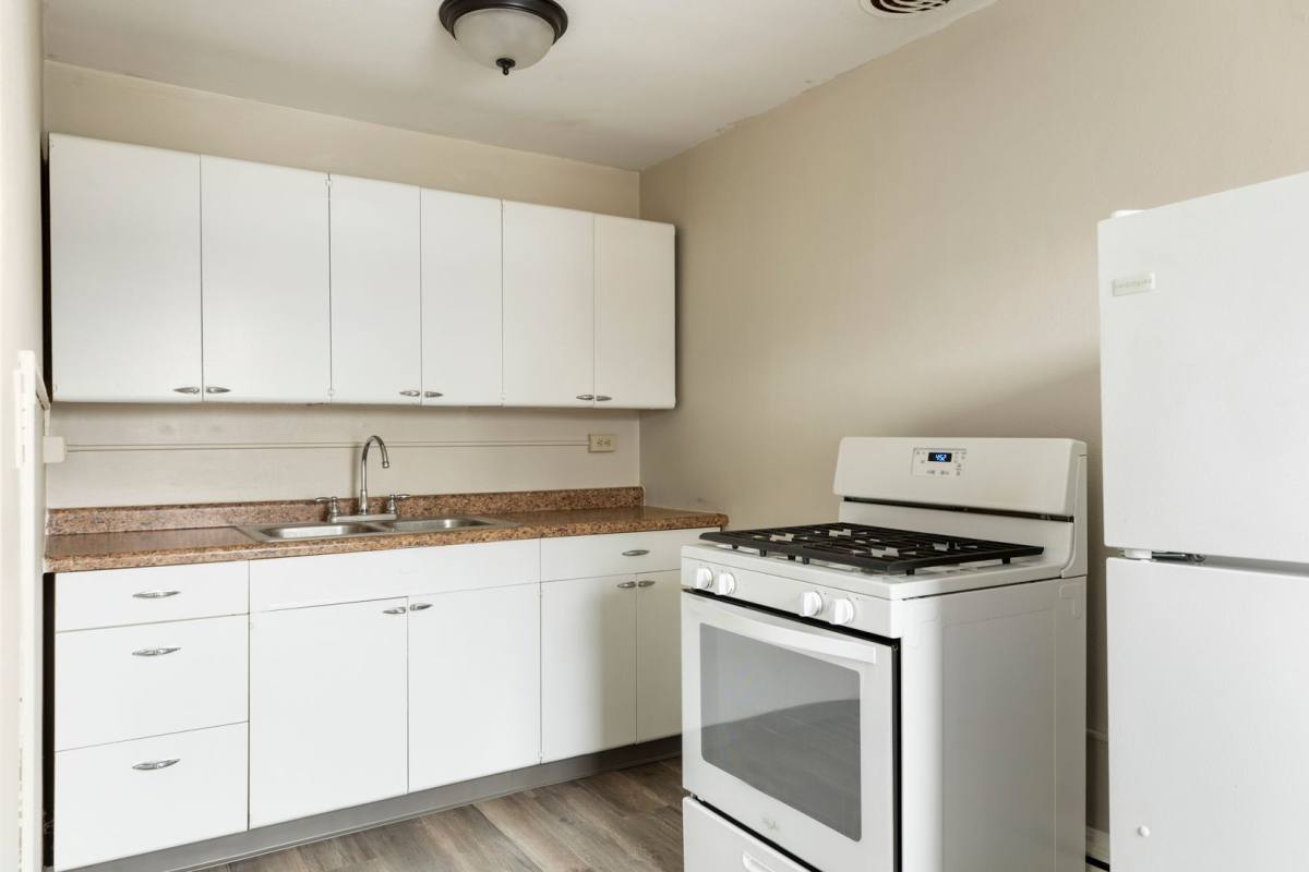 Apartment for rent at 569 Cleveland Ave S, Saint Paul, MN 55116