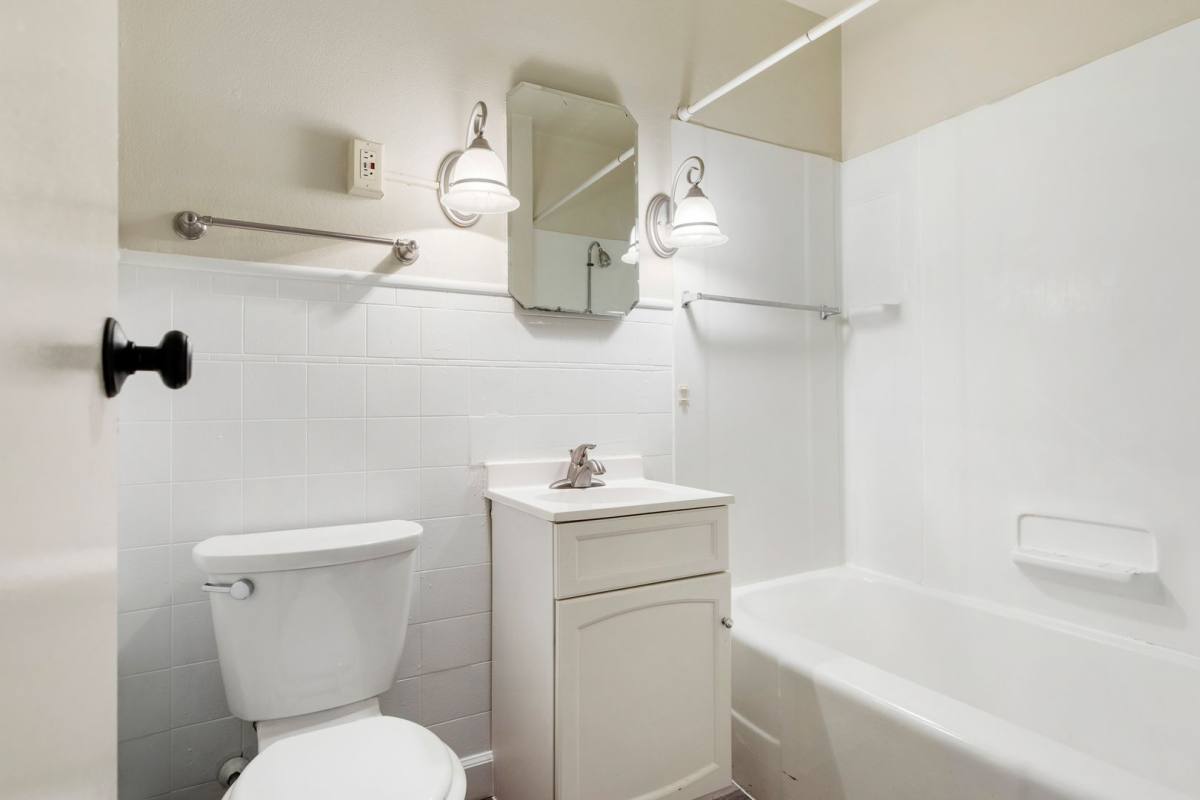 Apartment for rent at 569 Cleveland Ave S, Saint Paul, MN 55116