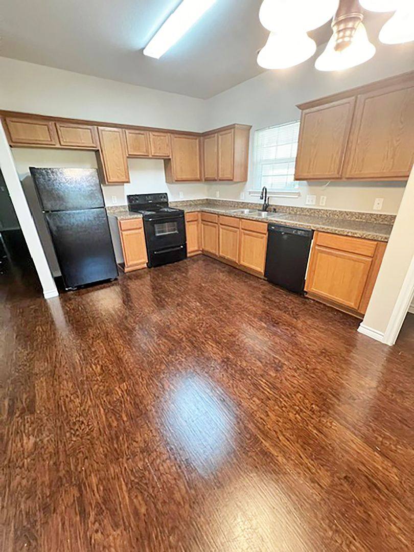 House for rent at 817 W Lamar St, Sherman, TX 75092