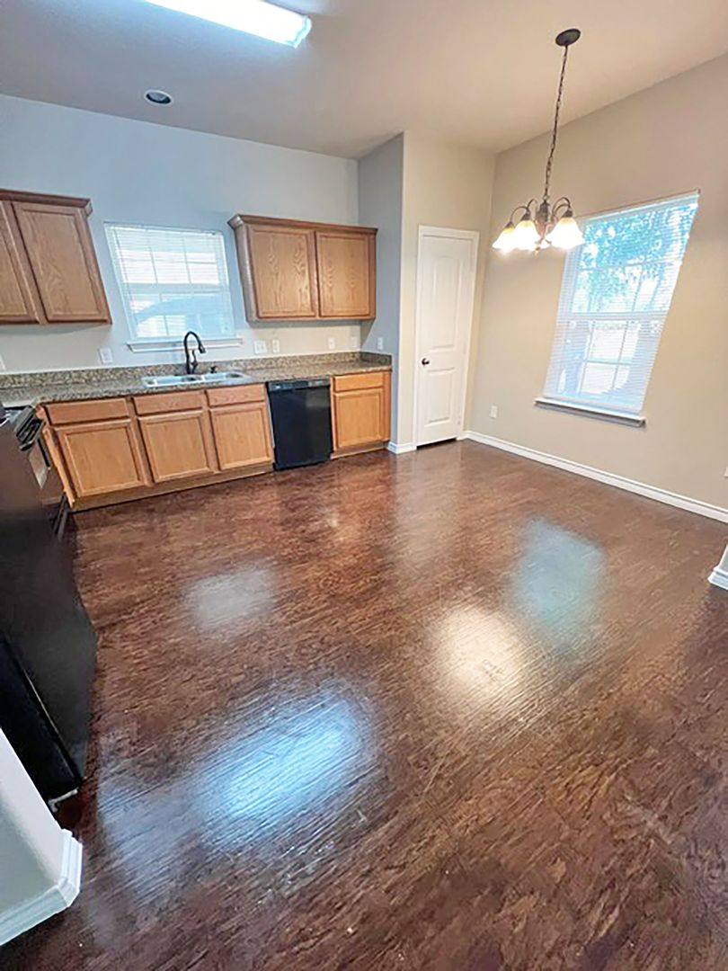 House for rent at 817 W Lamar St, Sherman, TX 75092