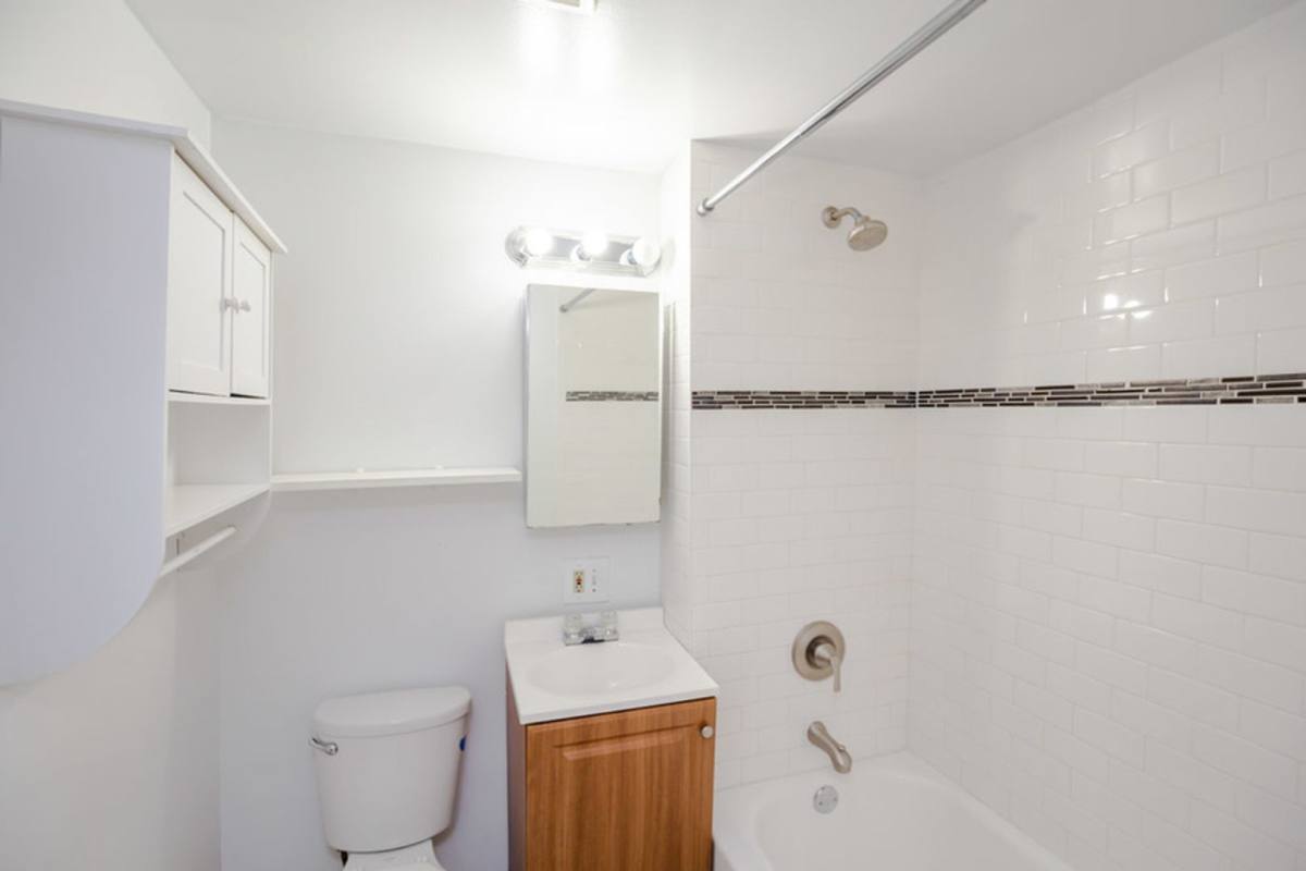 Apartment for rent at 1825 N Bissell, Chicago, IL 60614