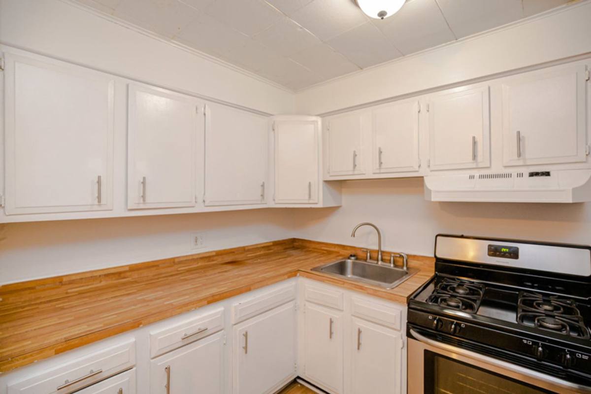 Apartment for rent at 1825 N Bissell, Chicago, IL 60614