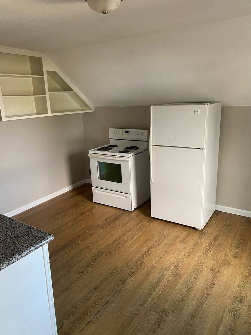 Apartment for rent at 100 Commercial, Gardiner, OR 97441