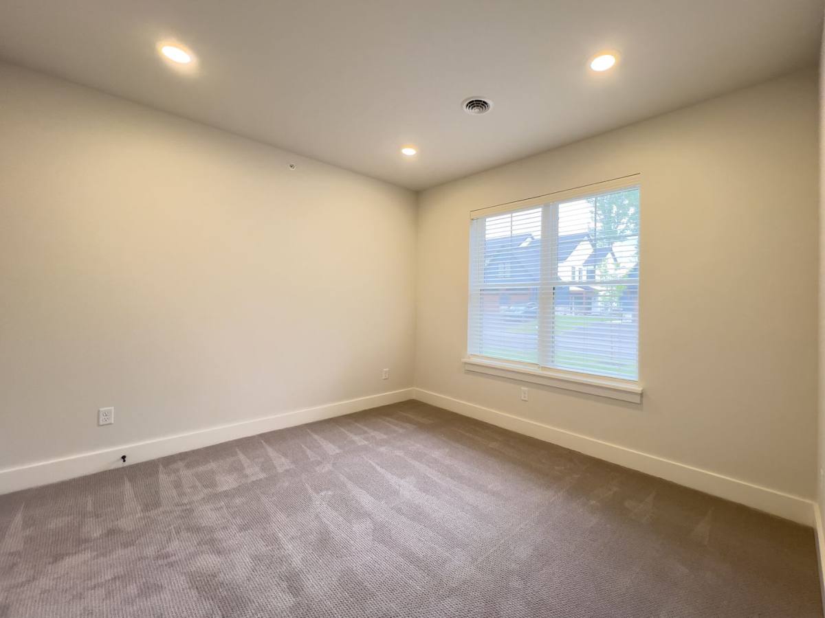 Apartment for rent at 101 Beverly Rose Way, Troy, NY 12180