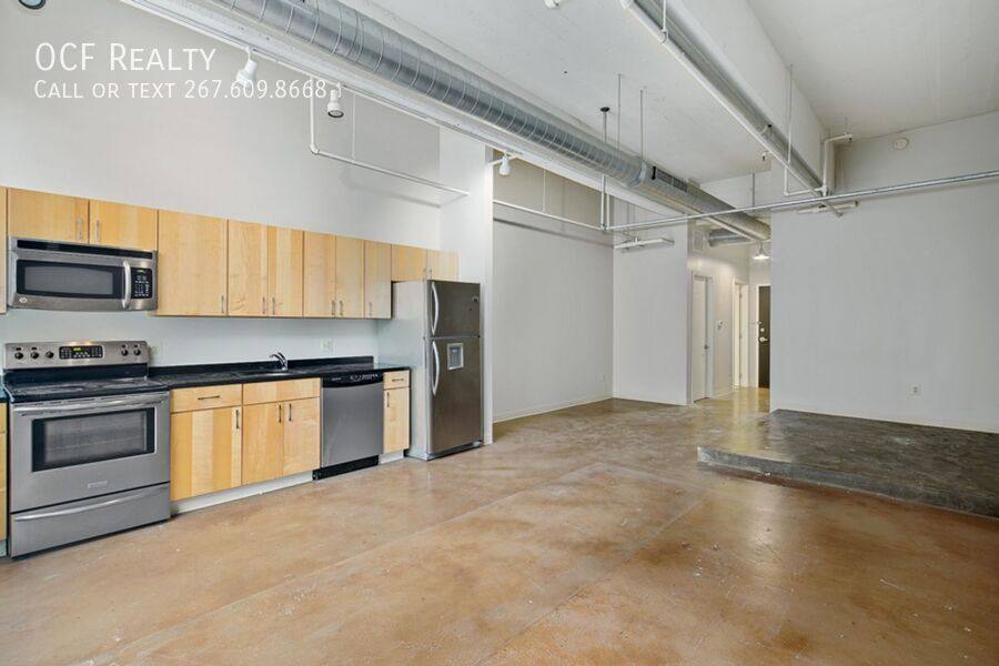 Apartment for rent at 412 S 13th St, Philadelphia, PA 19147