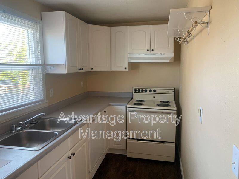 Apartment for rent at 324 Calapooia St SW #1, Albany, OR 97321