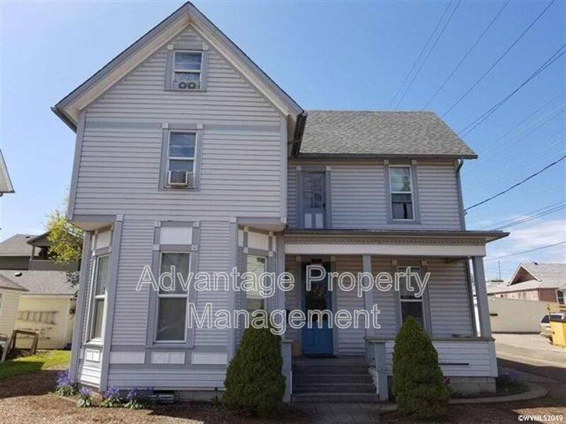 Apartment for rent at 324 Calapooia St SW #1, Albany, OR 97321