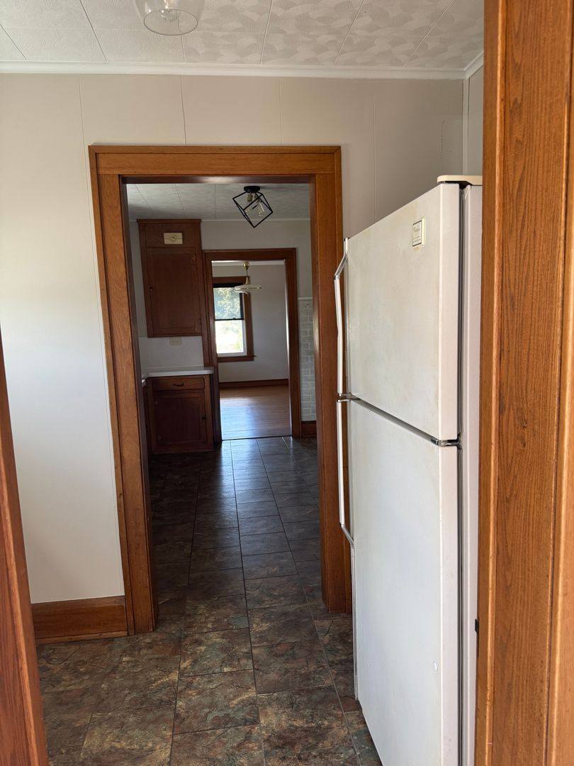 23090 Dixie Highway, Perrysburg, OH 43551 - House for Rent - Image 4