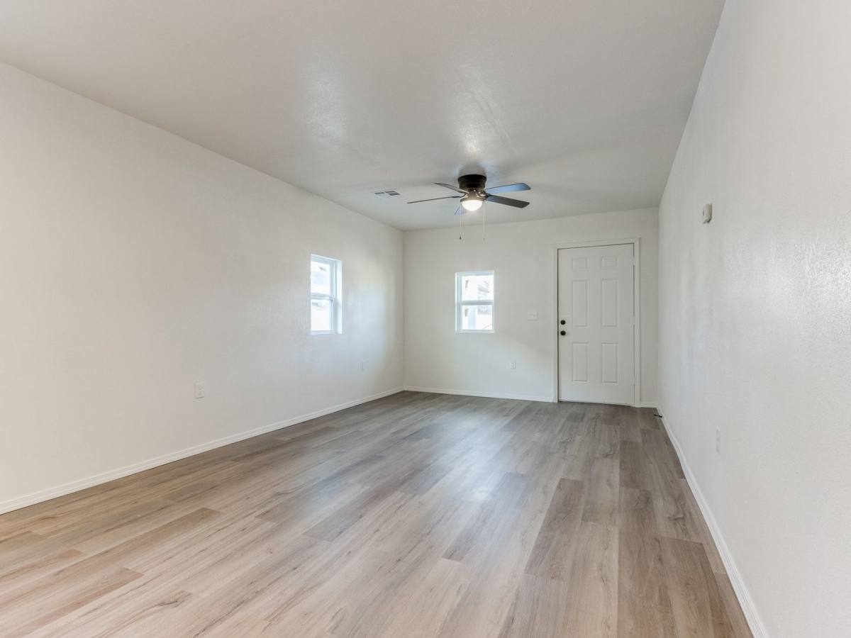 House for rent at 1330 NE 7th St, Oklahoma City, OK 73117