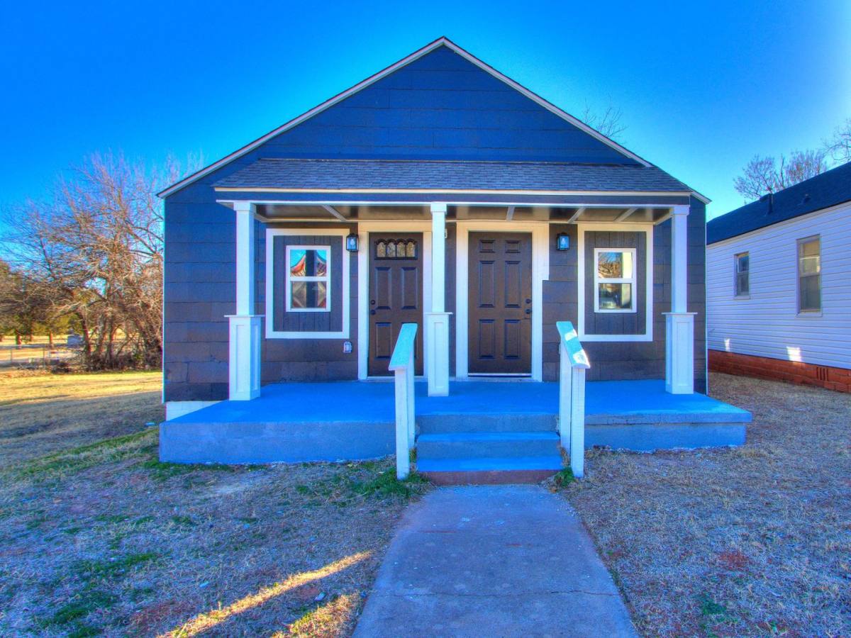 House for rent at 1330 NE 7th St, Oklahoma City, OK 73117