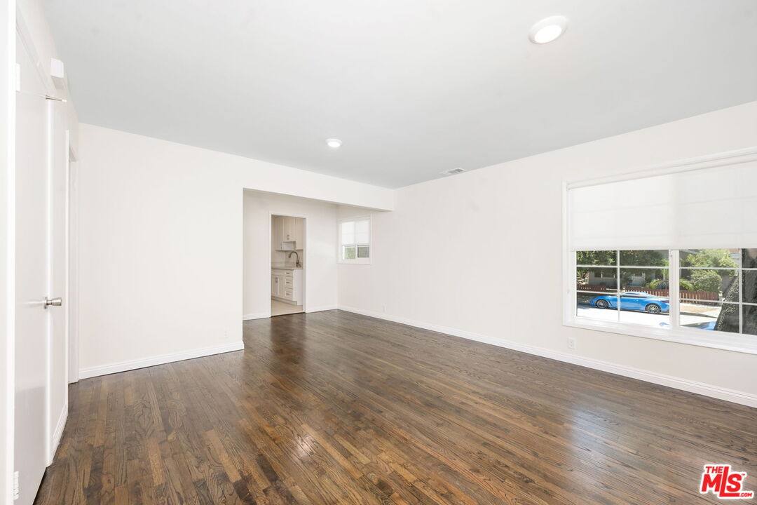 Apartment for rent at 2007 E Villa St, Pasadena, CA 91107
