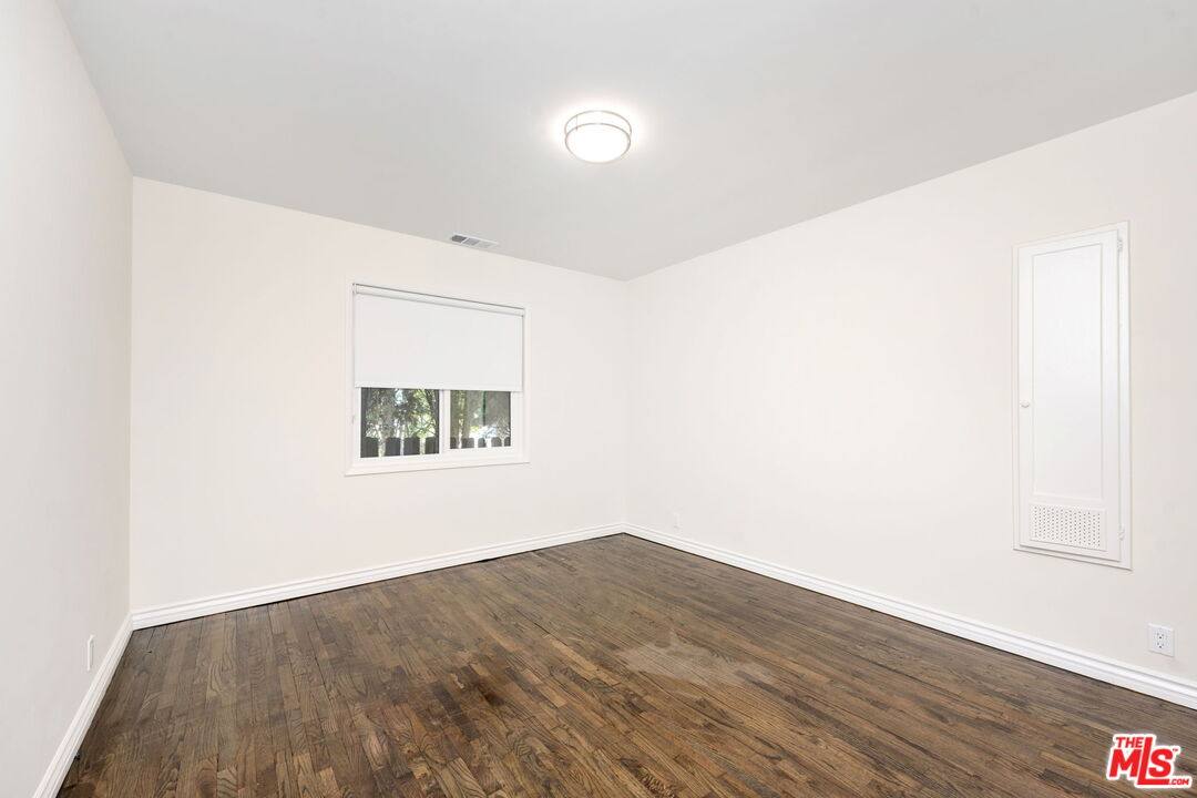 Apartment for rent at 2007 E Villa St, Pasadena, CA 91107