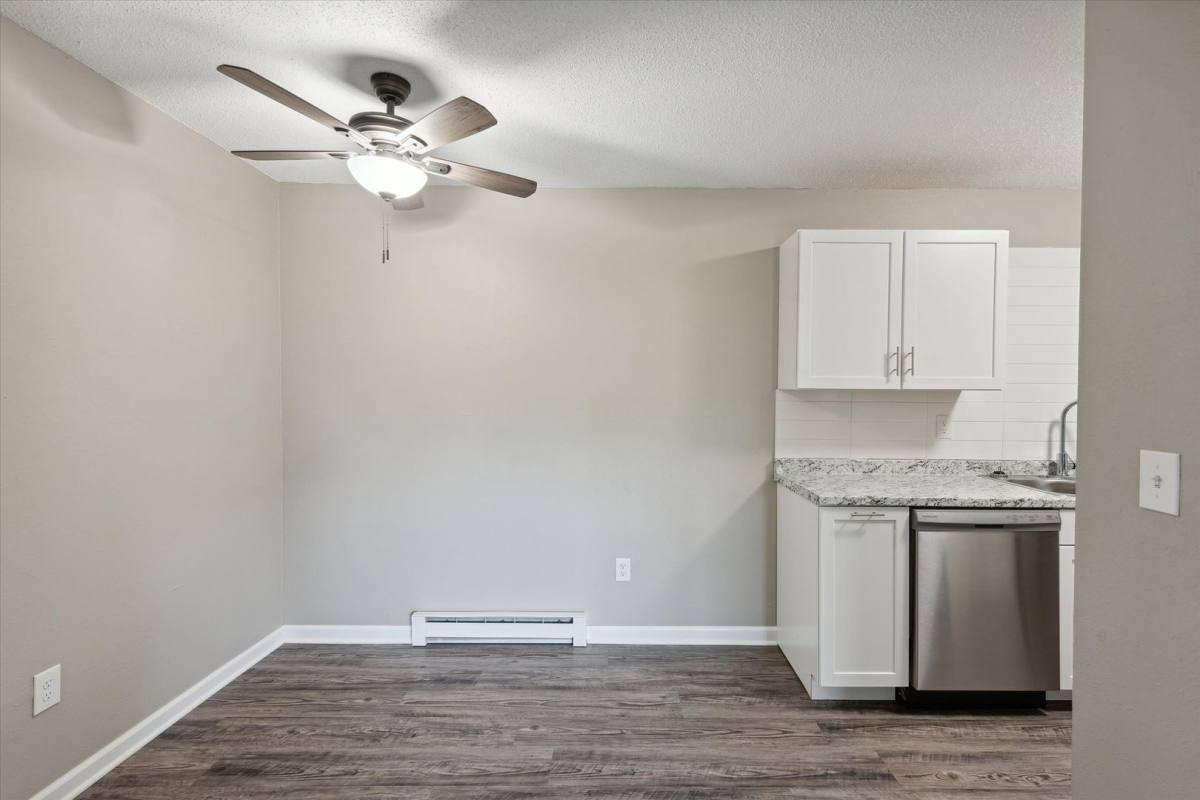 Apartment for rent at 4103-11 Harvest Lane, Toledo, OH 43623