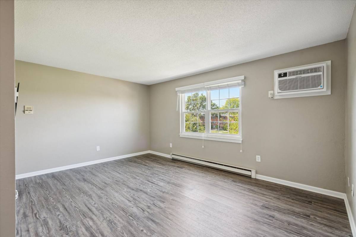 Apartment for rent at 4103-11 Harvest Lane, Toledo, OH 43623